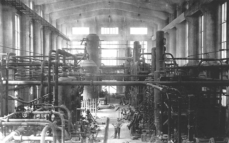 ASW Espenhain, Teerverarbeitung und Paraffingewinnung, 1942, Extraktionsanlage, Montage der Verdampferstation